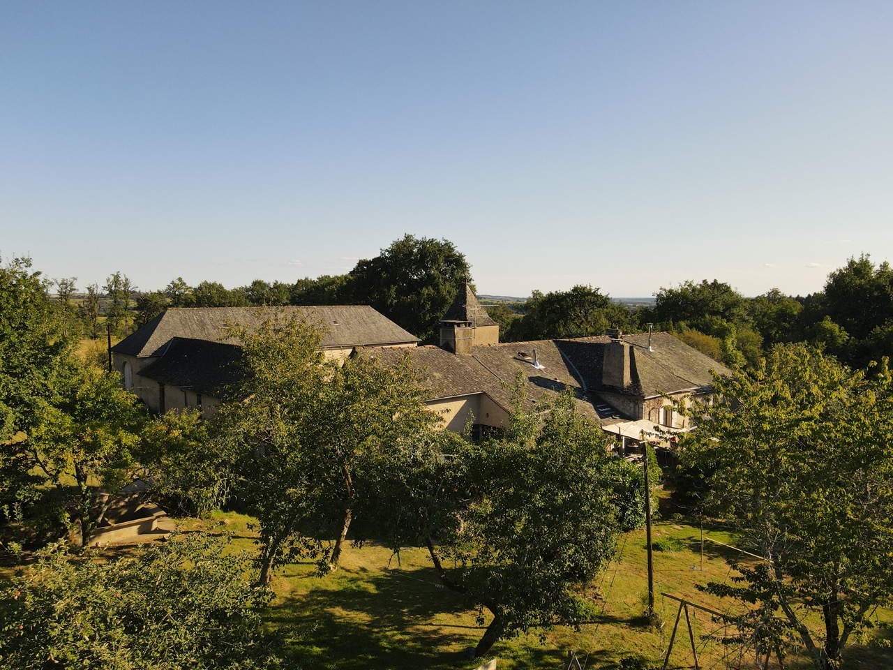 Domaine de Sals — Le domaine dans son écrin de verdure